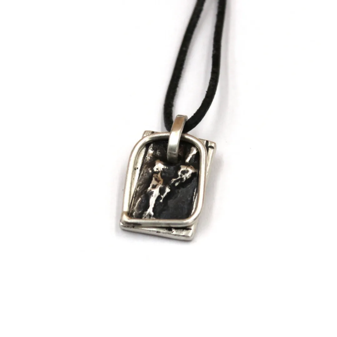 Bellevue Bold leather necklace
