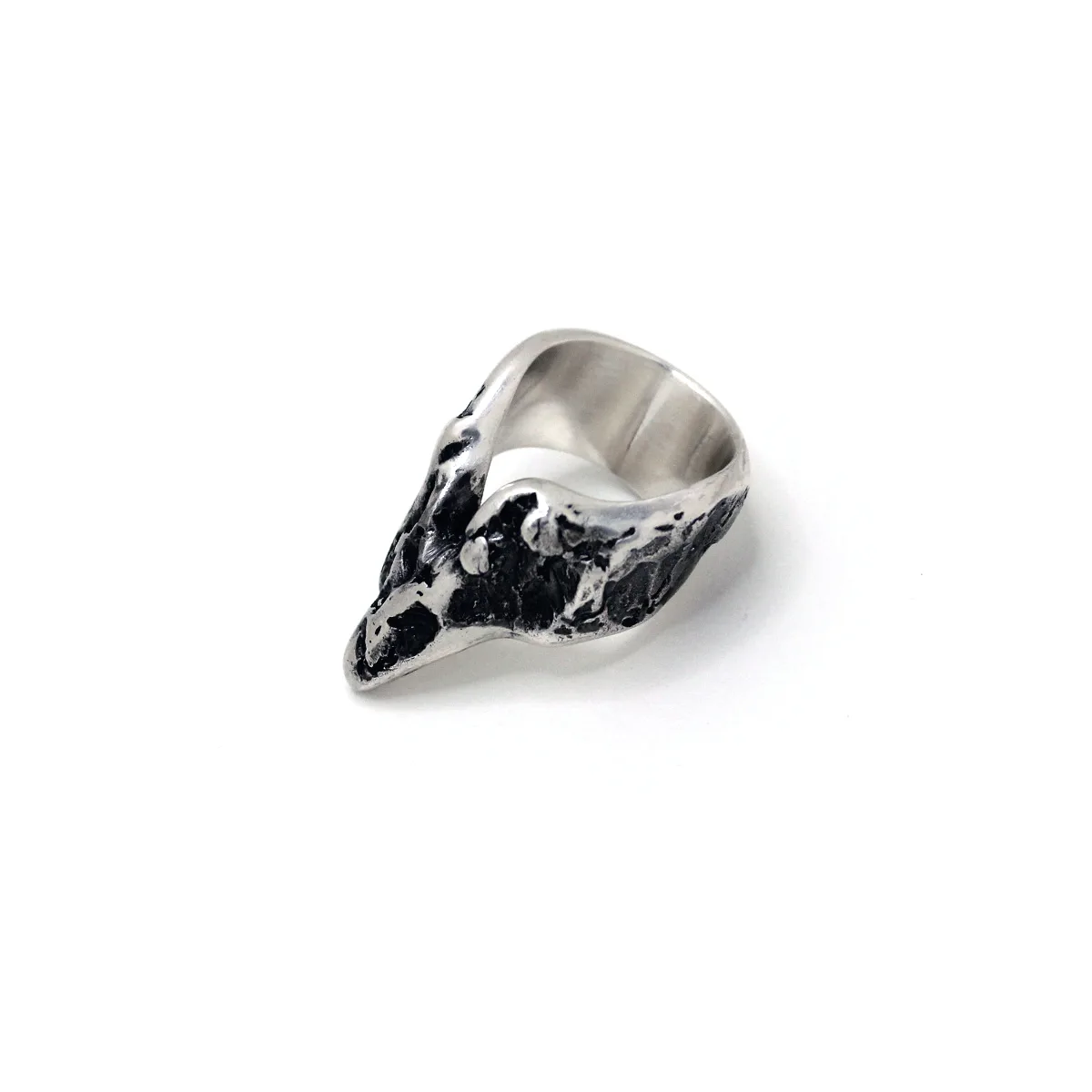 Claw ring