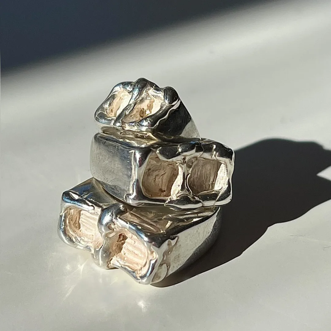 Custom signet ring